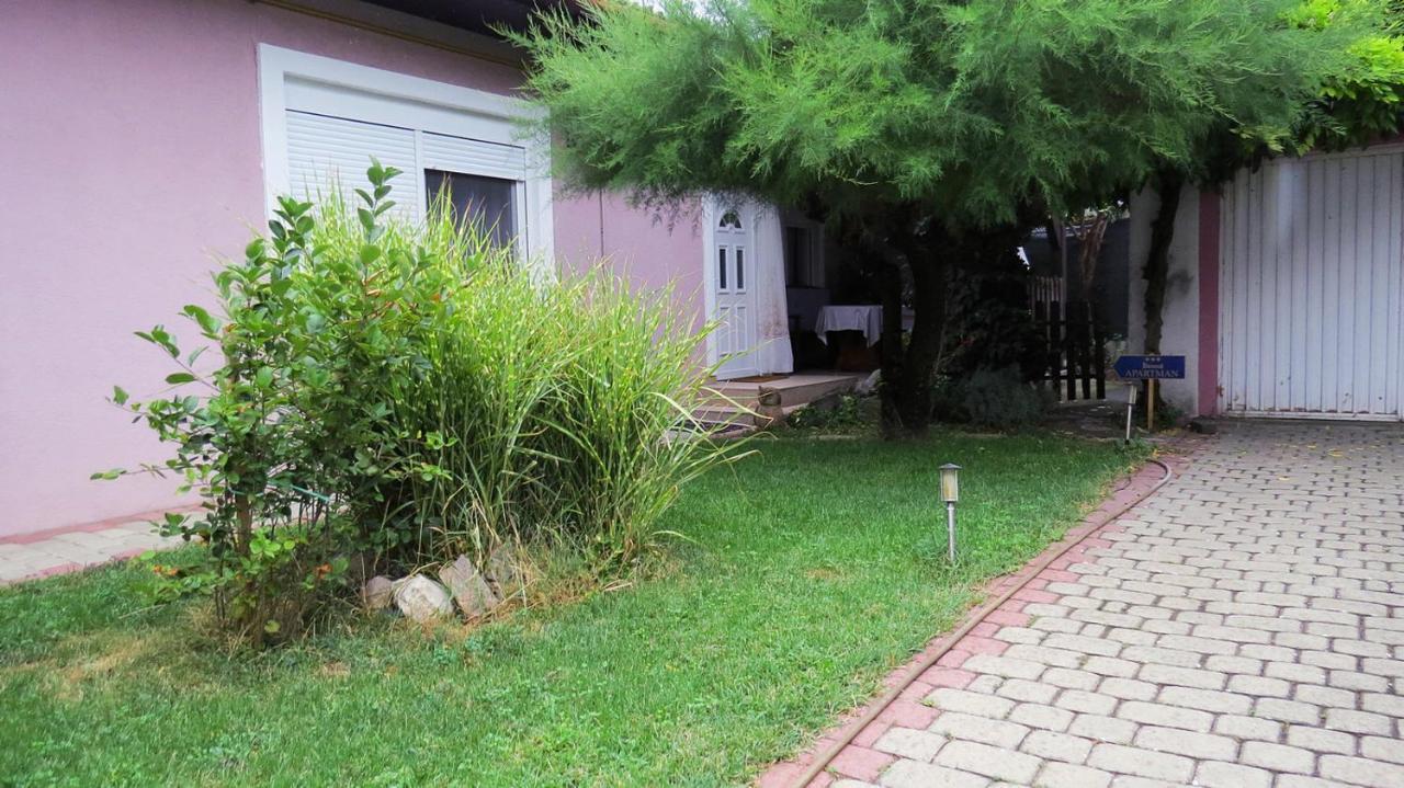 Apartman Ksenija Dakovo Ngoại thất bức ảnh