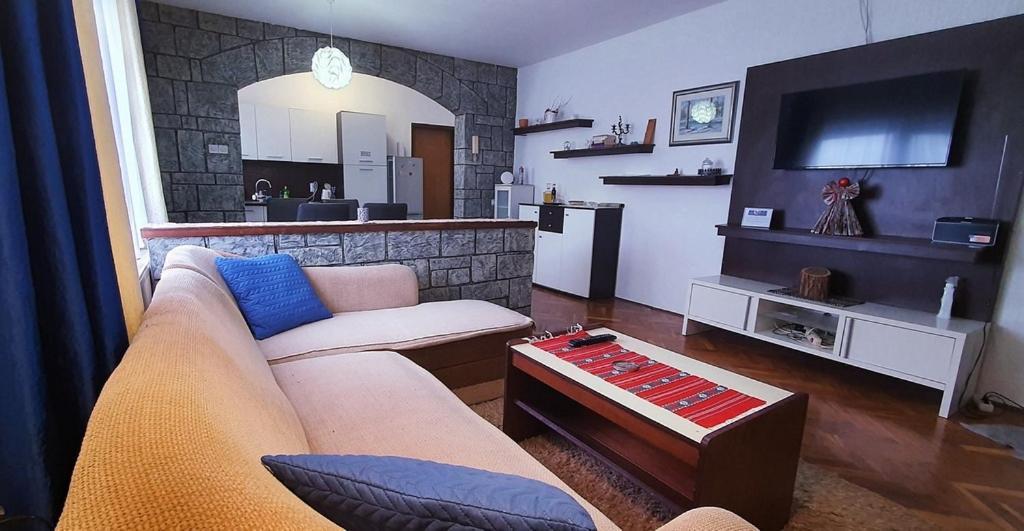 Apartman Ksenija Dakovo Ngoại thất bức ảnh