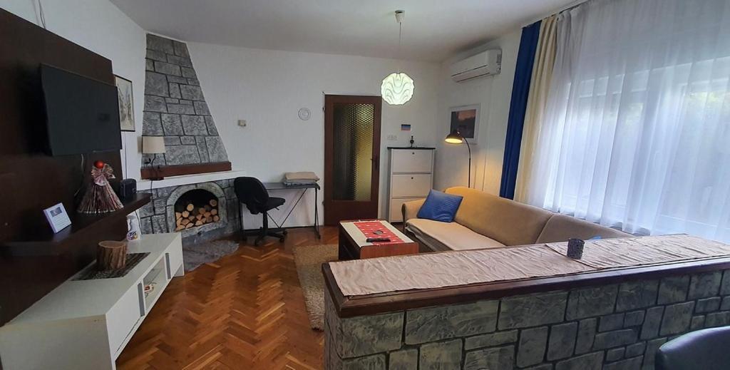 Apartman Ksenija Dakovo Ngoại thất bức ảnh